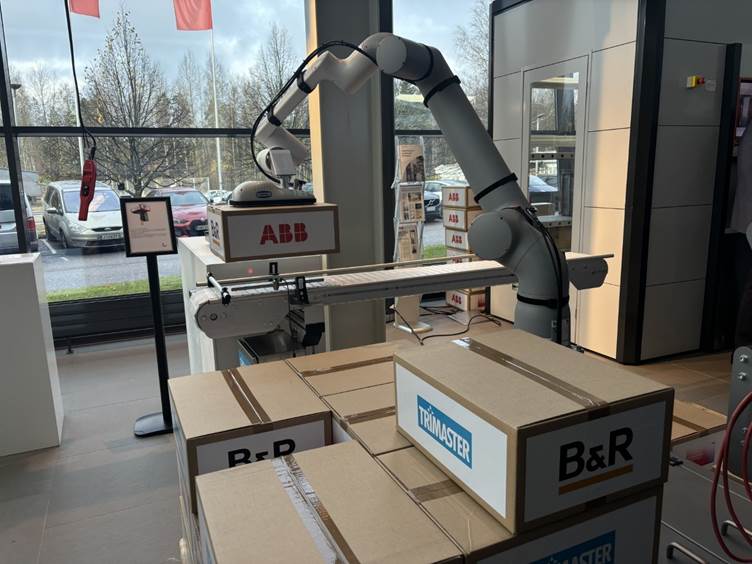 Kuva, joka sisältää kohteen sähkösaha, kone, laatikko, piha-

Tekoälyn generoima sisältö voi olla virheellistä.